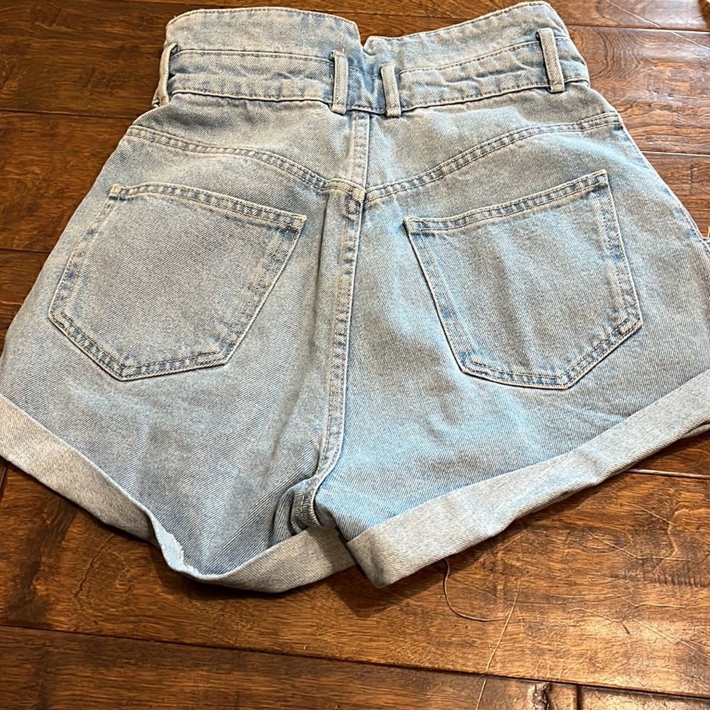 Zara Pleated Paper Bag Cuffed Jean Shorts, 2! - Picture 5 of 6